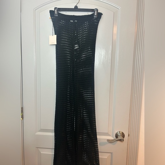 Superdown REVOLVE Elektra Black Crochet Open Knit Pants Flared size small NWT - Picture 4 of 11